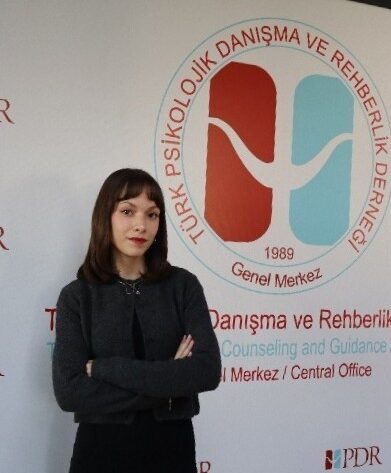 nisa esma köşker yayın sekreteri